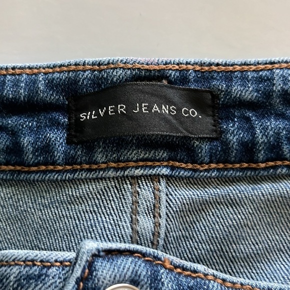 Silver Jeans Cuffed Beau Short High Rise Size 29 - Picture 10 of 16